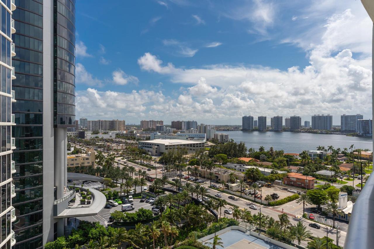 Apartamento Sunny Isles 1Bdr Sea View And Pool Miami Beach Exterior foto